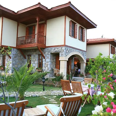 Tuerk Evi 4*