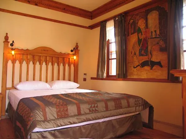 מלון Tuerk Evi דטקה