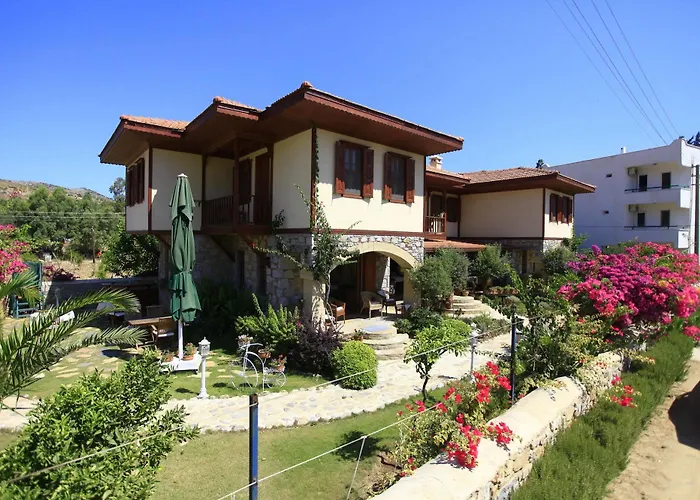 מלון Tuerk Evi דטקה