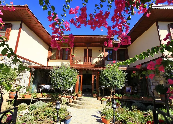 מלון Tuerk Evi דטקה